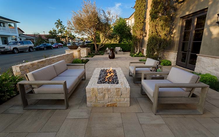 Landscaping services in Zachary